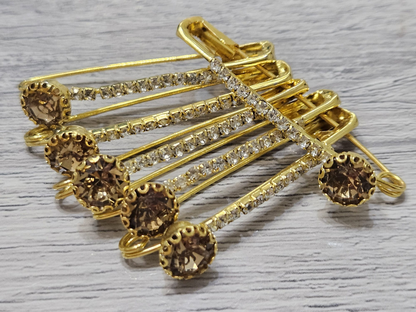 6 X Fancy Golden Silver Colour Diamonds Saree Pin One Side Of Safety Pins