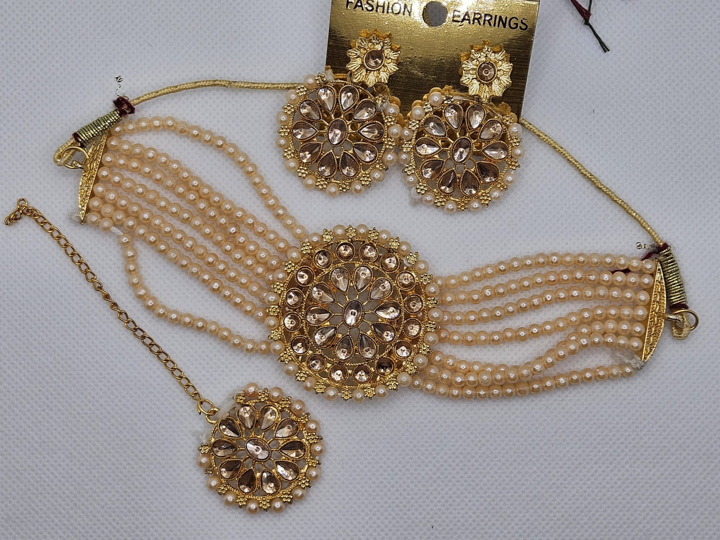 Asian Style Gold Finish Pearls Crystal Stones Choker Necklace Set