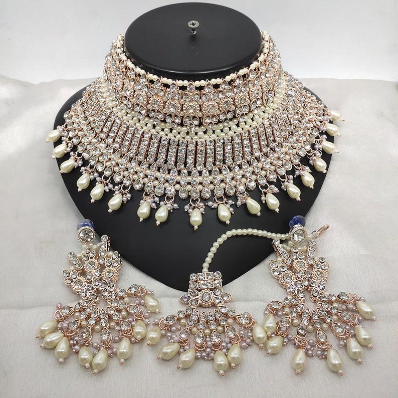 Light Gold Plated Necklace Set Indian Style Bridal Jewellery Sets