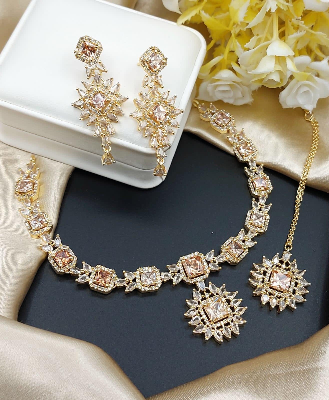 American Diamond Indian Zircon Fine Quality Womens Full Jewellery Set