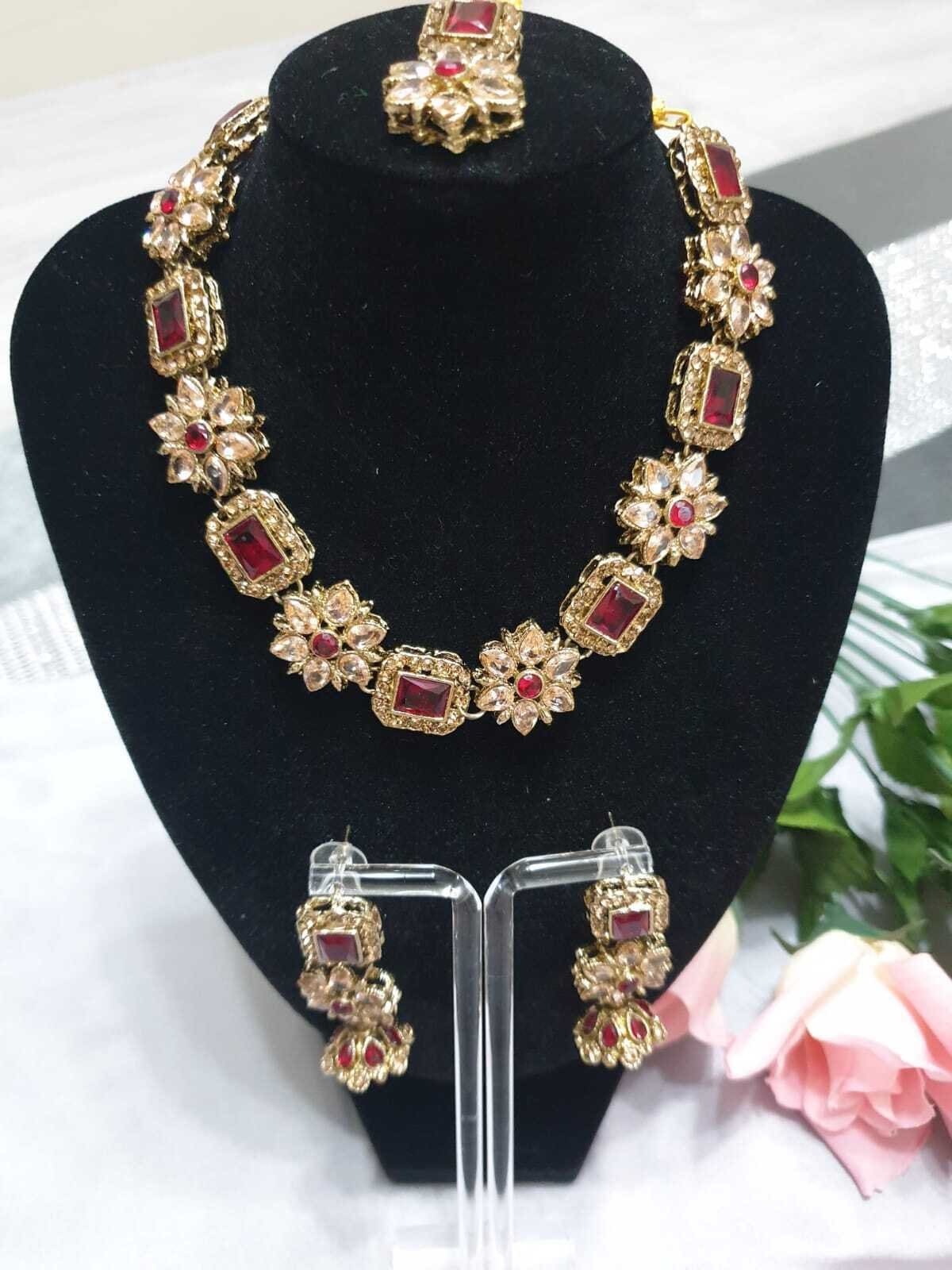 Antique Gold Kundan With Stones Set Earings With Tikka Free