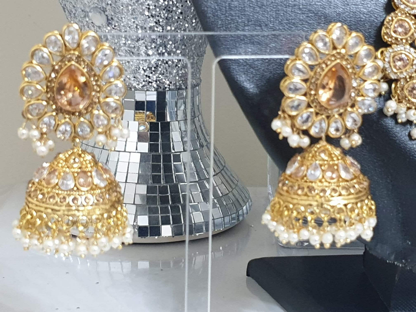 Pakistani Gold Farshi Kundan Long Raani Haar Jhumka Set