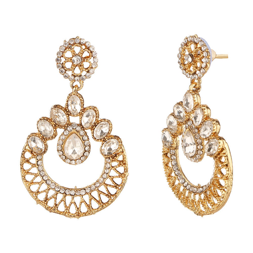 Round Shape White Stone Gold Finish Chand Bali Earring With Mangtikka