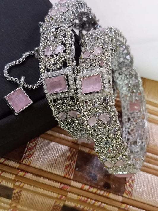 Silver Plated Zircon Pink Stones And Crystals Openable 2 Kadas