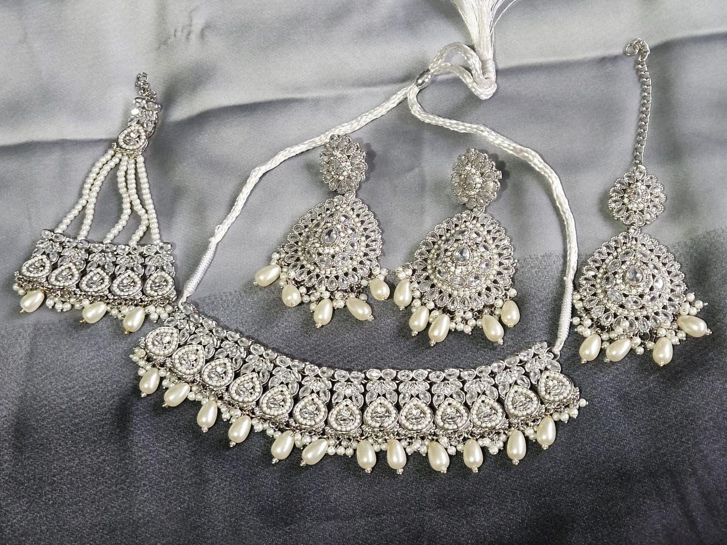 Silver Plated Zircon Style And Stones  Bridal Jewellery Set