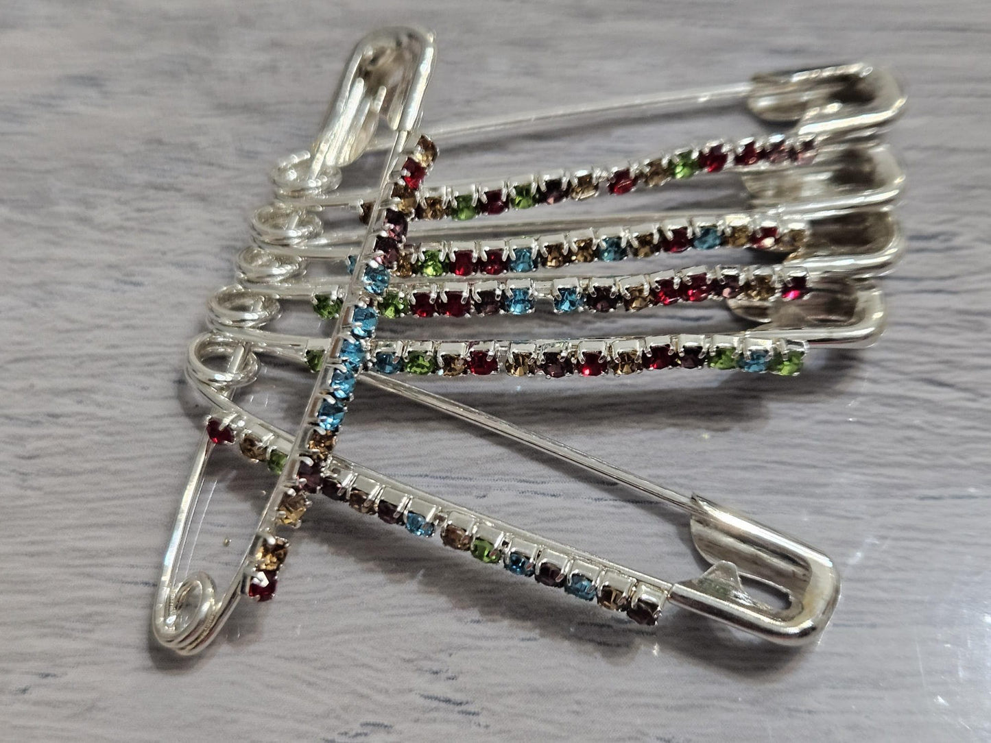 6 X Fancy Golden Silver Colour Diamonds Saree Pin One Side Of Safety Pins