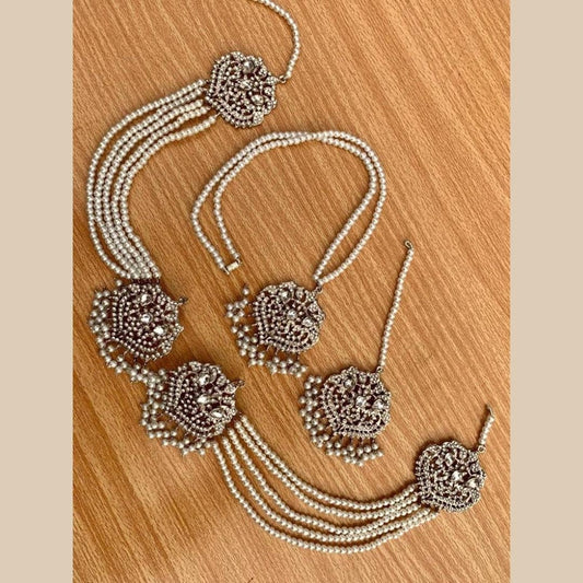 Silver Pearls Pendant With Tikka Sahare Earrings